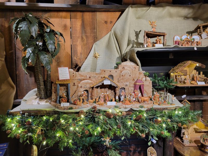 Build a Nativity Scene Piece by Piece