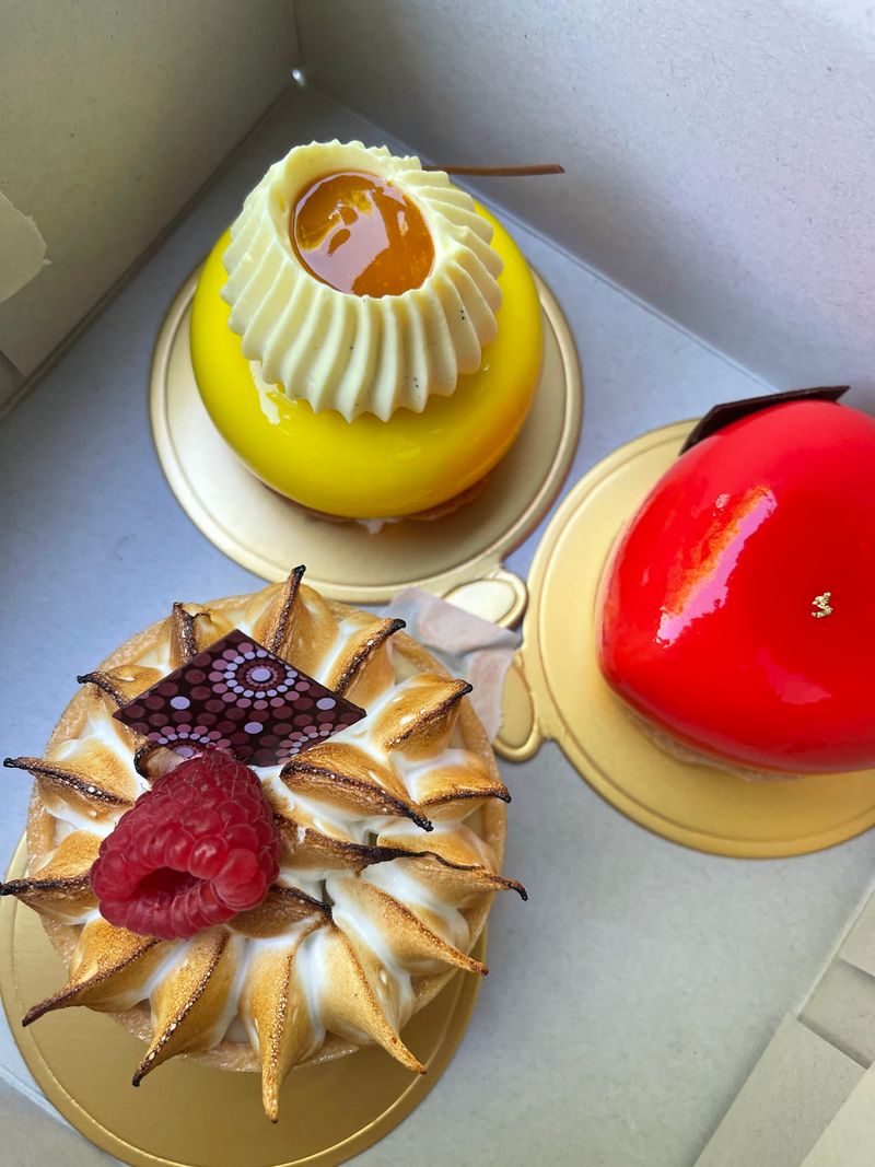 Cakes And Tarts Practically Beg For A To-Go Box Cakes And Tarts Practically Beg For A To-Go Box