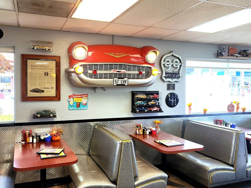 Chrome Dreams And Model Chevys Set The Mood Right Away