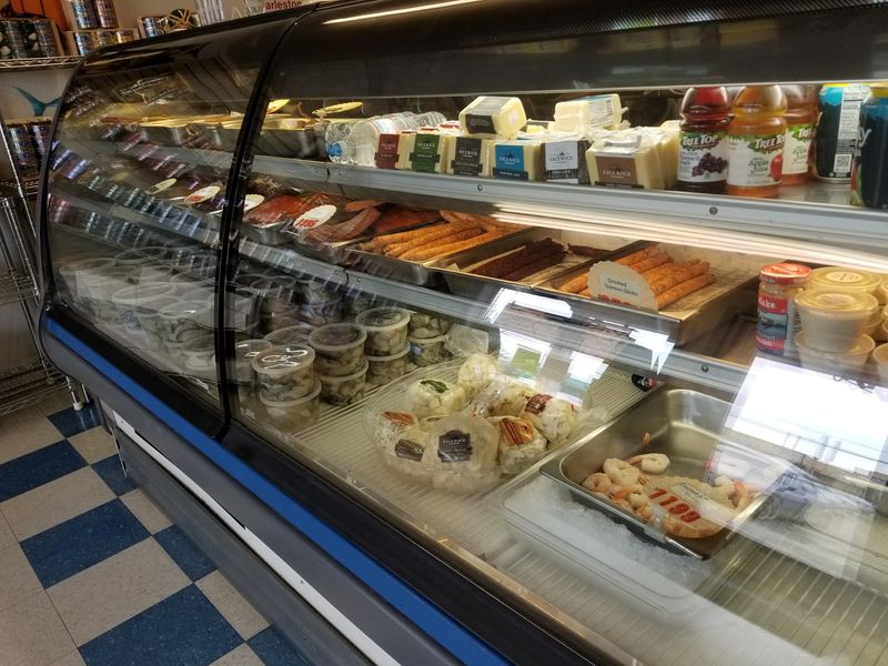 Chuck's Seafood