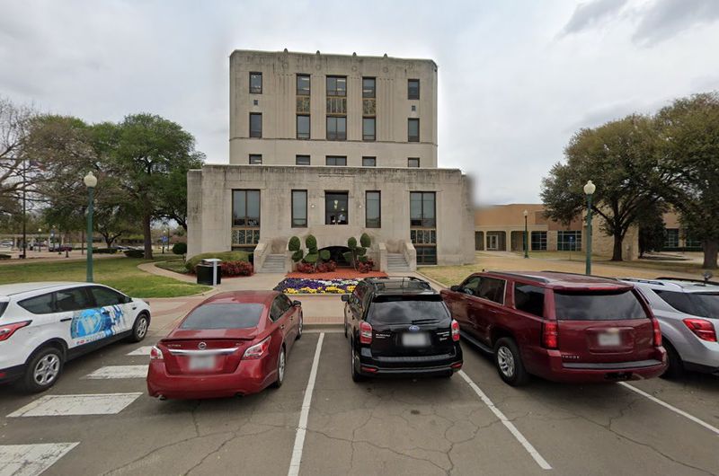 City Hall Sees Opportunity Where Neighbors See Risk City Hall Sees Opportunity Where Neighbors See Risk