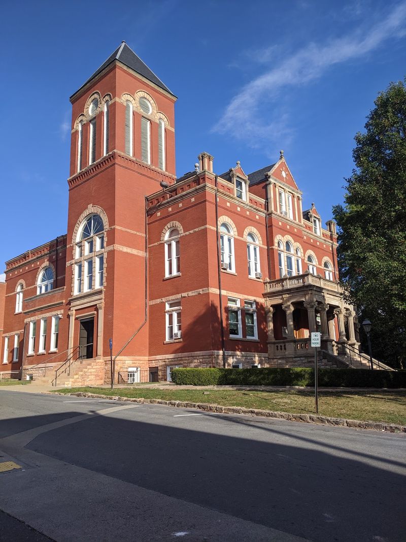 Civil War Echoes on the Courthouse Square