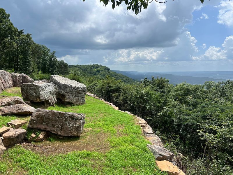 Cliffside Views at Brow Park Cliffside Views at Brow Park