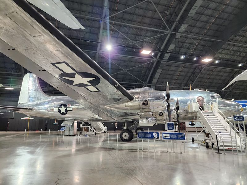 Climbing Aboard Presidential Planes