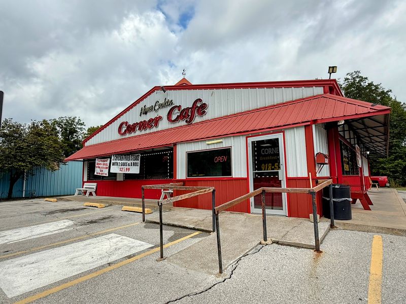 Corner Cafe, Collinsville, OK
