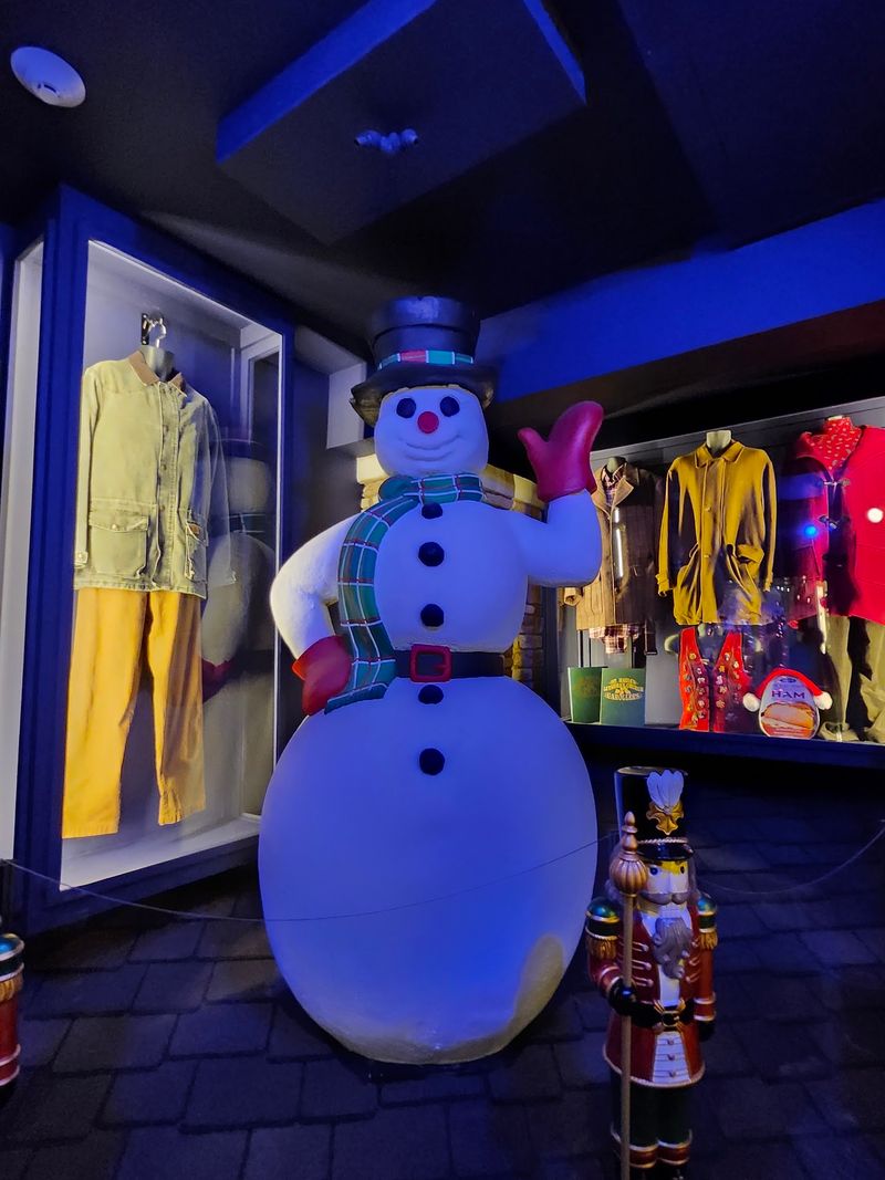 Costumes and Props That Starred on the Big Screen