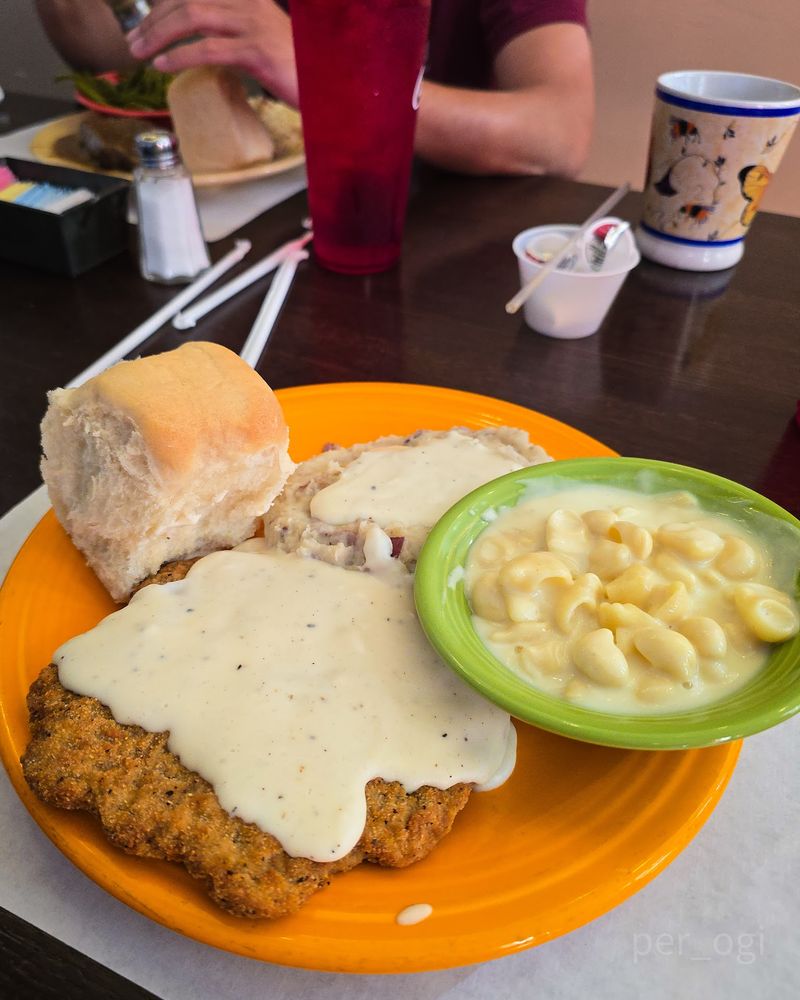 Country Cookin' That Tastes Like Sunday At Grandma's Country Cookin' That Tastes Like Sunday At Grandma's