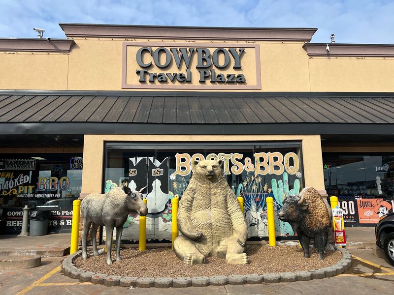 Cowboy Travel Plaza & Smokey Pokey, Orlando, OK