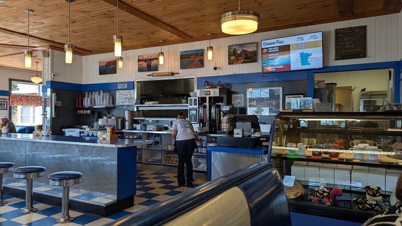 Cozy Diner Vibes Make Lingering Feel Totally Normal