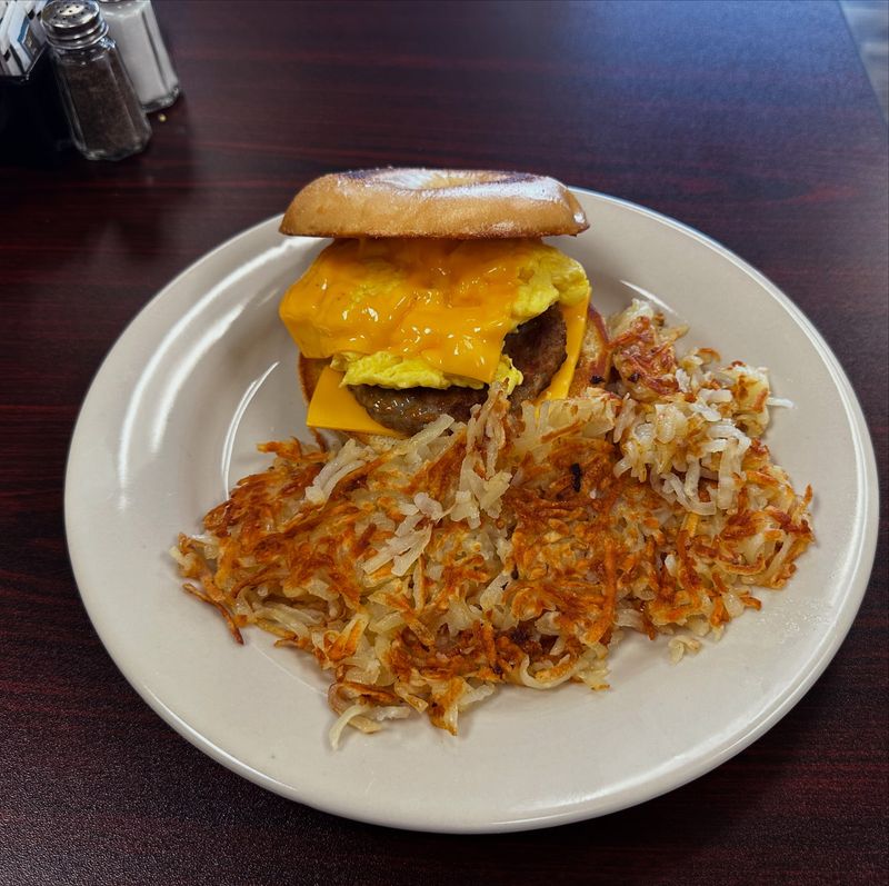 Crispy Hash Browns Quietly Steal The Show Crispy Hash Browns Quietly Steal The Show