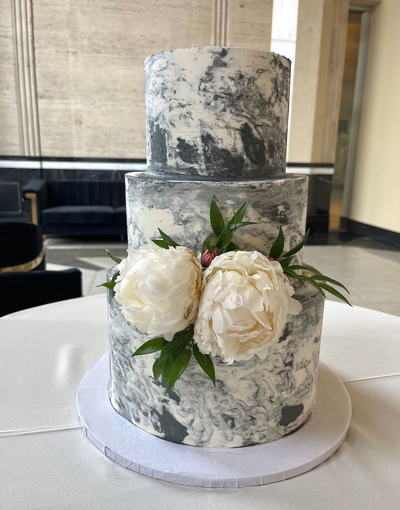 Custom Cakes for the Big Days Custom Cakes for the Big Days