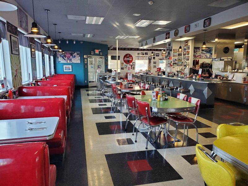 Debby's Diner, Medford