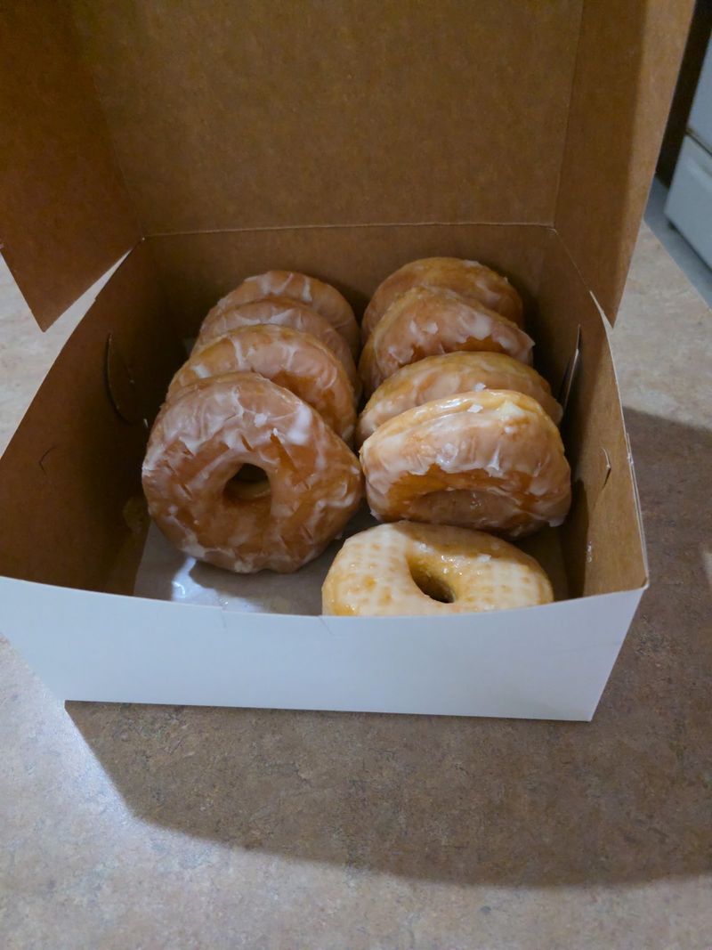 Doughnut Fans Have Plenty Of Reasons To Show Up Early