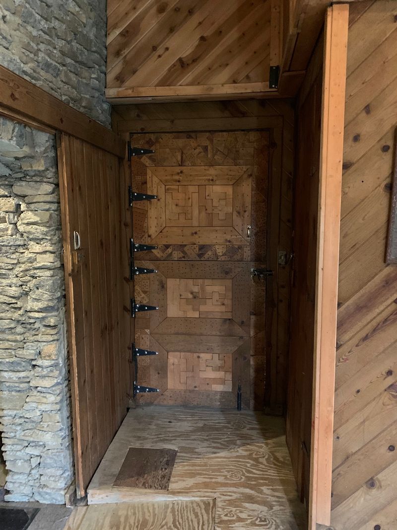 Down the Steps to the Dungeon