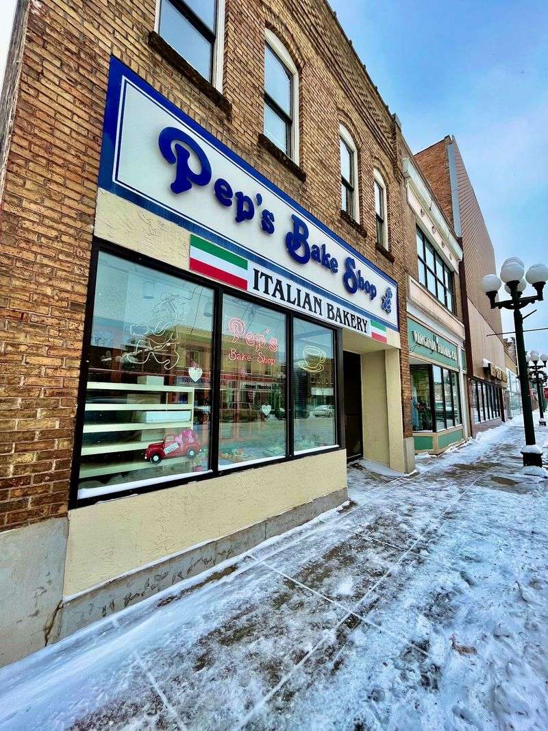 Downtown Virginia Makes A Great Bakery Detour