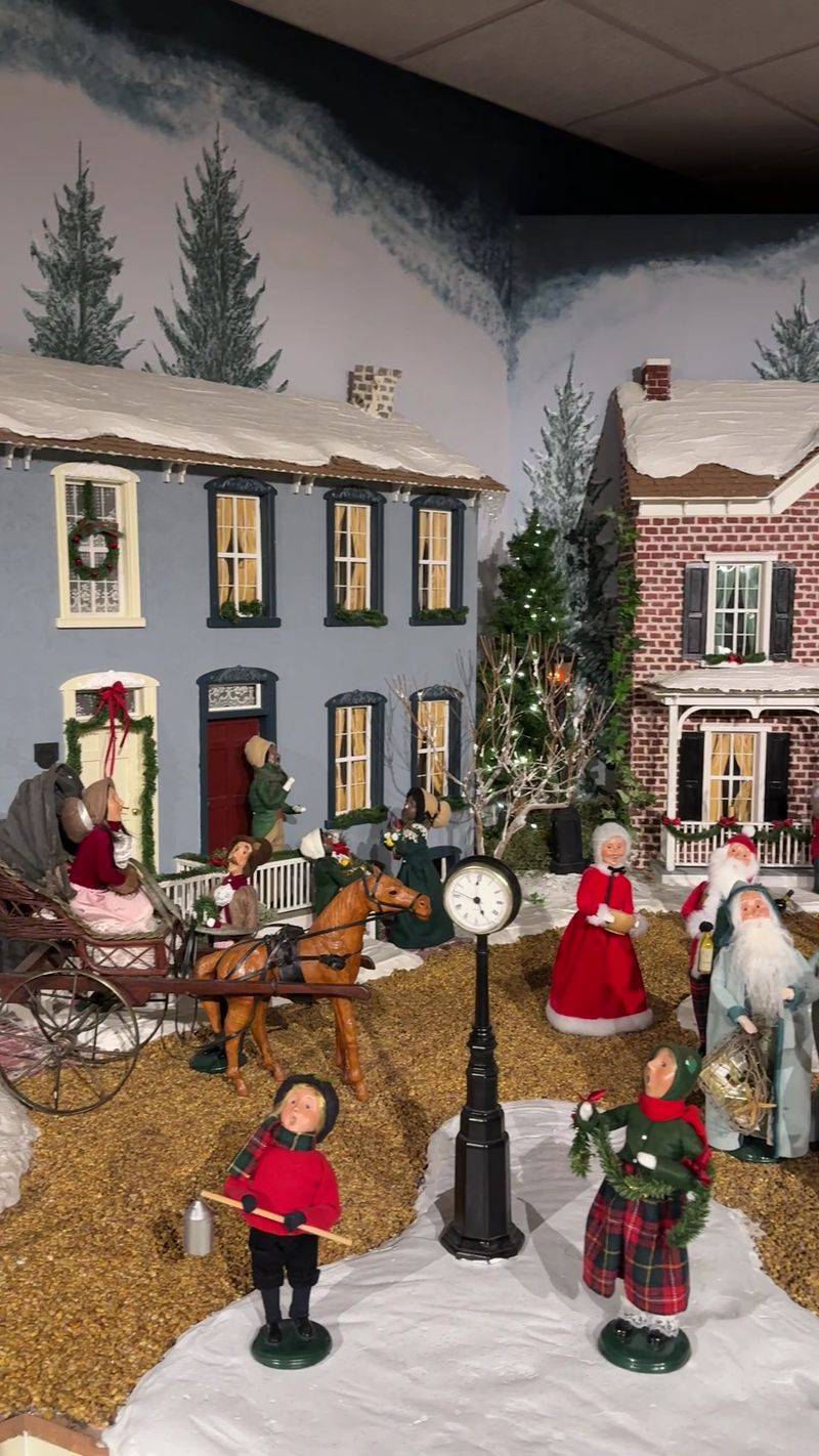 Dress Up Like a Caroler and Strike a Pose Dress Up Like a Caroler and Strike a Pose