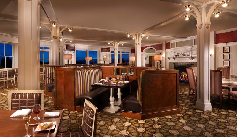 Every Seat Gets A Mountain View In The Octagonal Dining Room Every Seat Gets A Mountain View In The Octagonal Dining Room