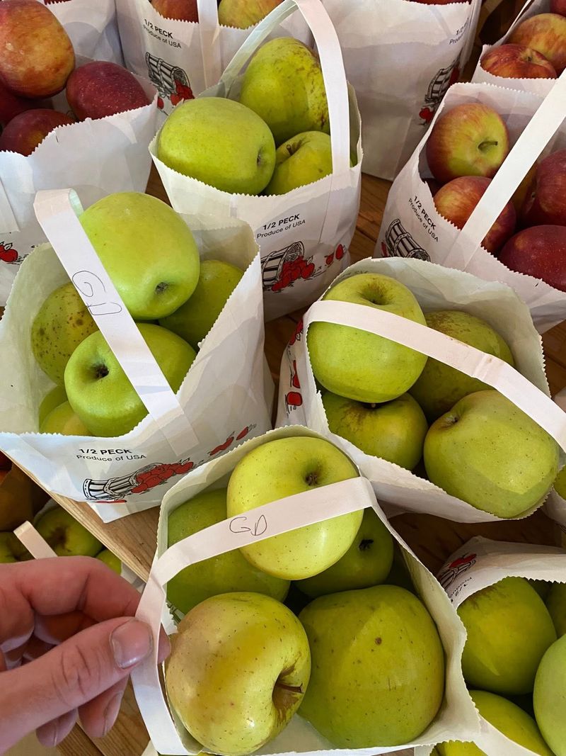 Fifteen Apple Choices Make Picking Favorites Tricky Fifteen Apple Choices Make Picking Favorites Tricky