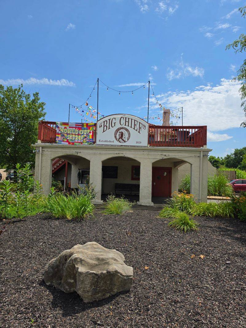 Finding This Route 66 Survivor Is Easier Than You Think
