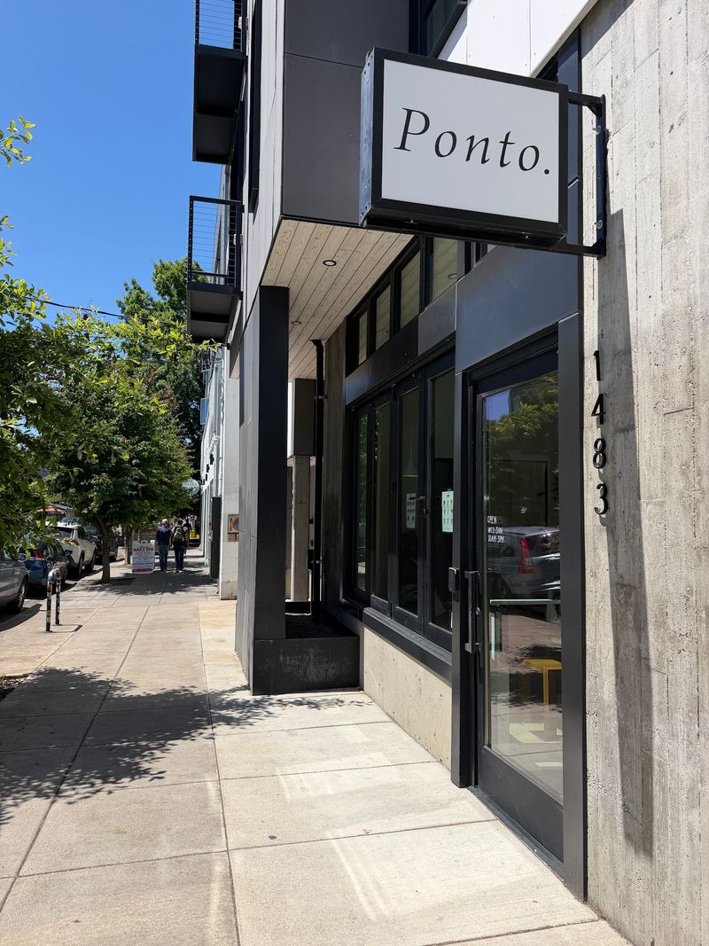 Finding a Little Bakery on Alberta Street