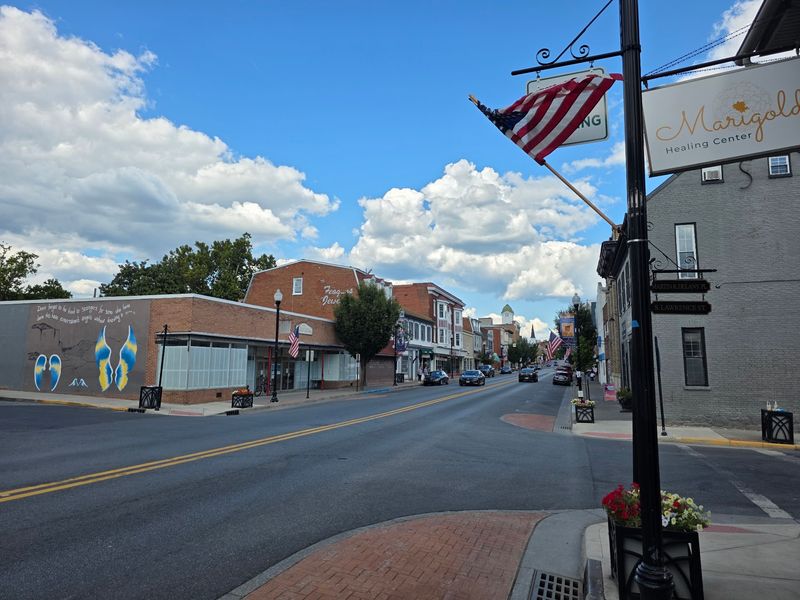 First Impressions of an Unhurried Town First Impressions of an Unhurried Town