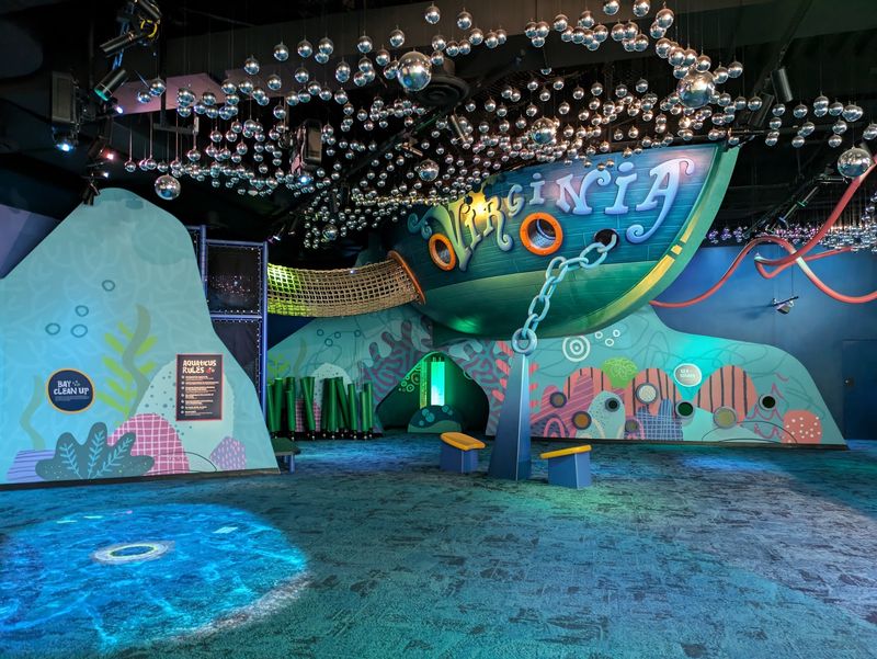 Fish Tanks and Ocean Creatures