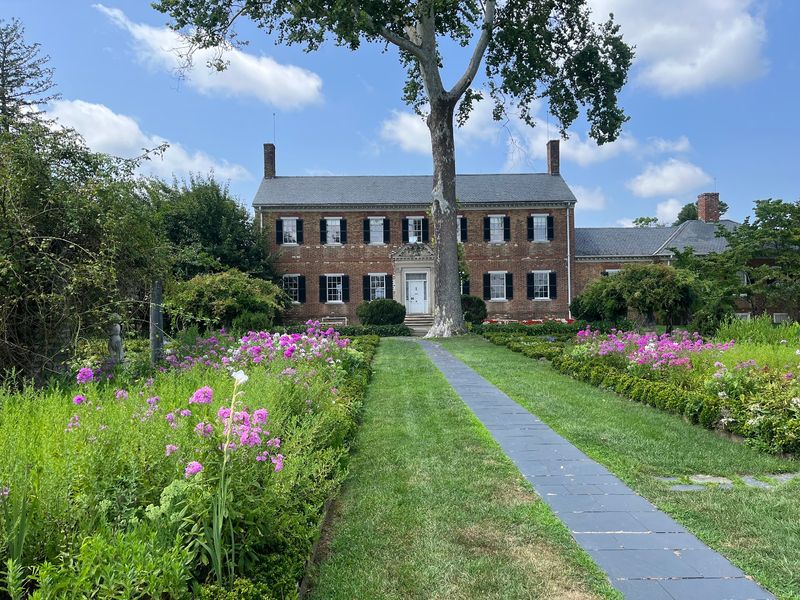 Flower Lovers Should Plan For Some Serious Lingering