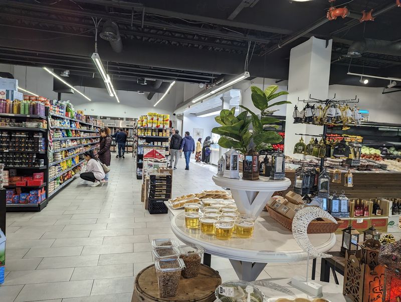Fresh Produce and Everyday Groceries