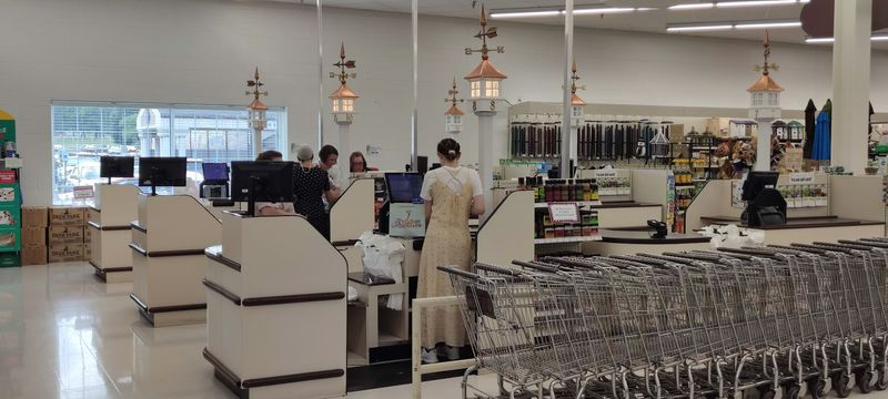 Friendly Help Makes a Giant Store Feel Small