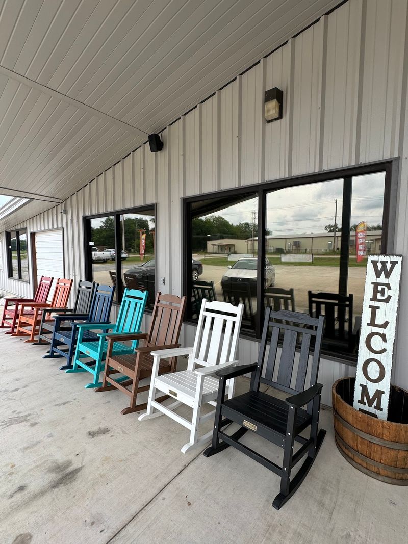 From Dickson to Davis, One Family Shop