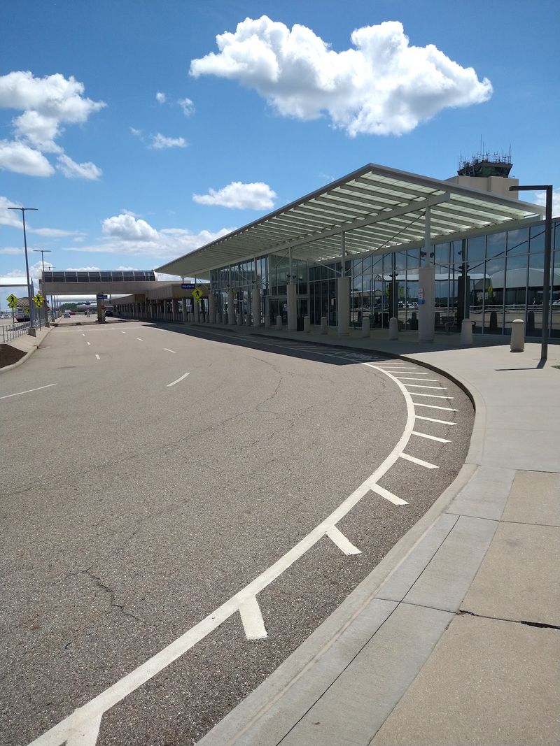 From Parking Spot To Counter In Minutes
