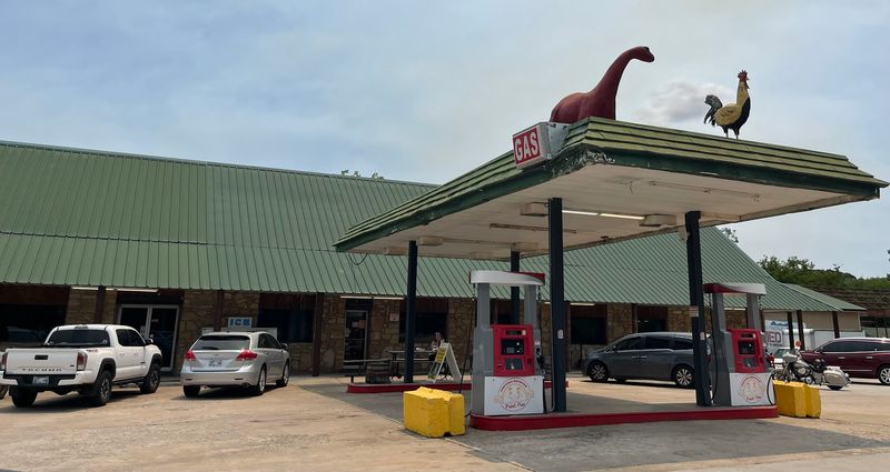 From Struggling Gas Station to Roadside Icon From Struggling Gas Station to Roadside Icon