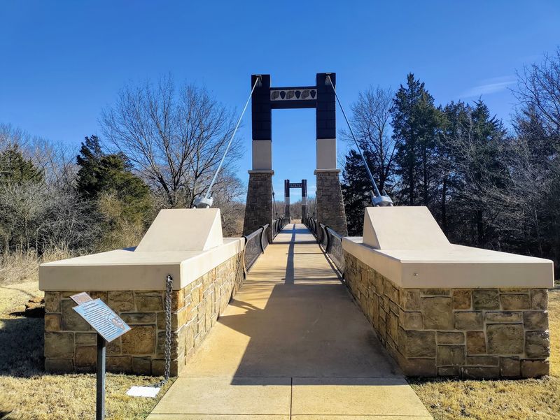 Gardens, Turtles and the Friendship Bridge