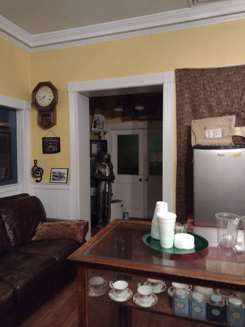 Ghost Stories Straight From The Front Desk