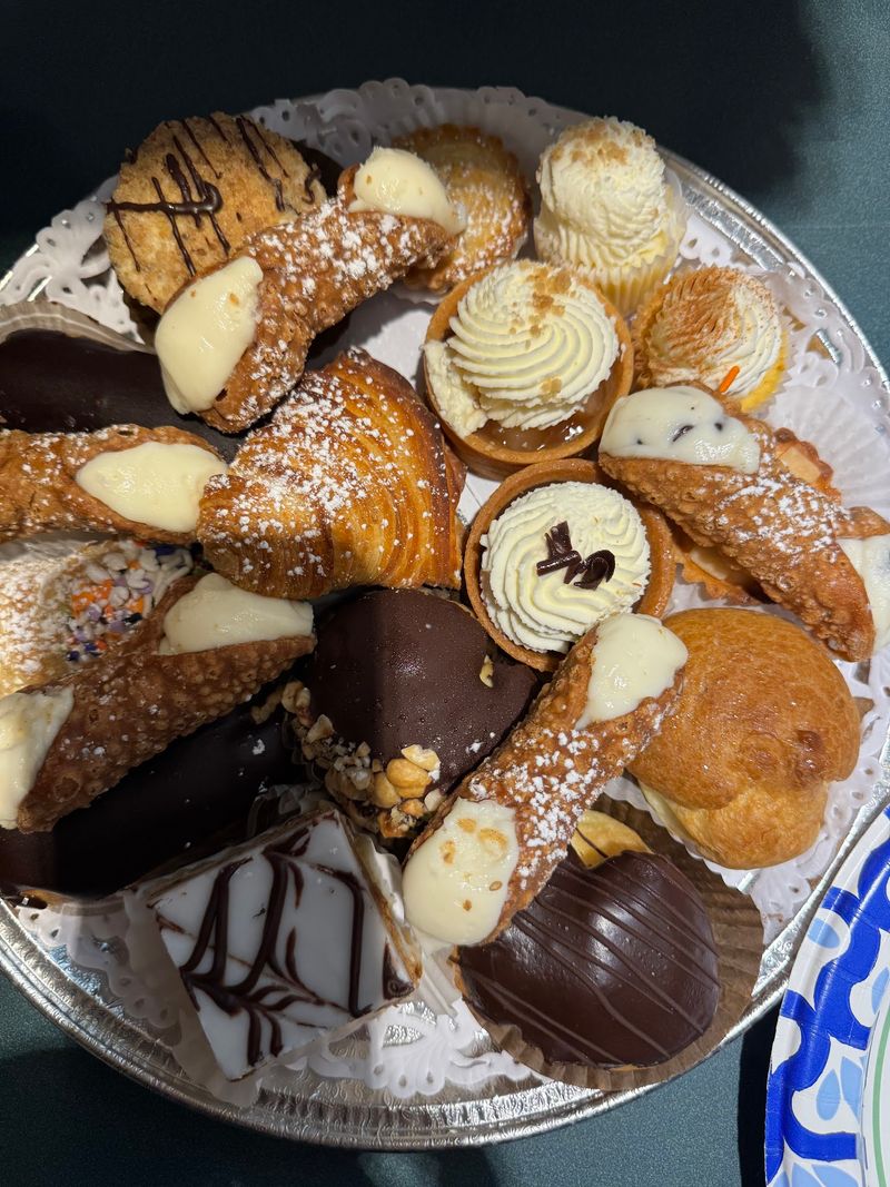 Gluten-Free Guests Get Real Dessert Too Gluten-Free Guests Get Real Dessert Too
