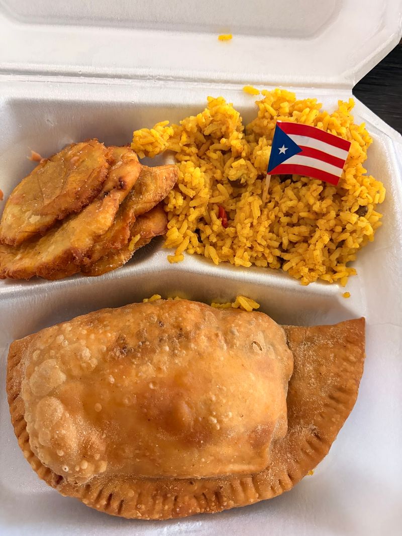 Golden Pastelillos, the Crowd Favorite
