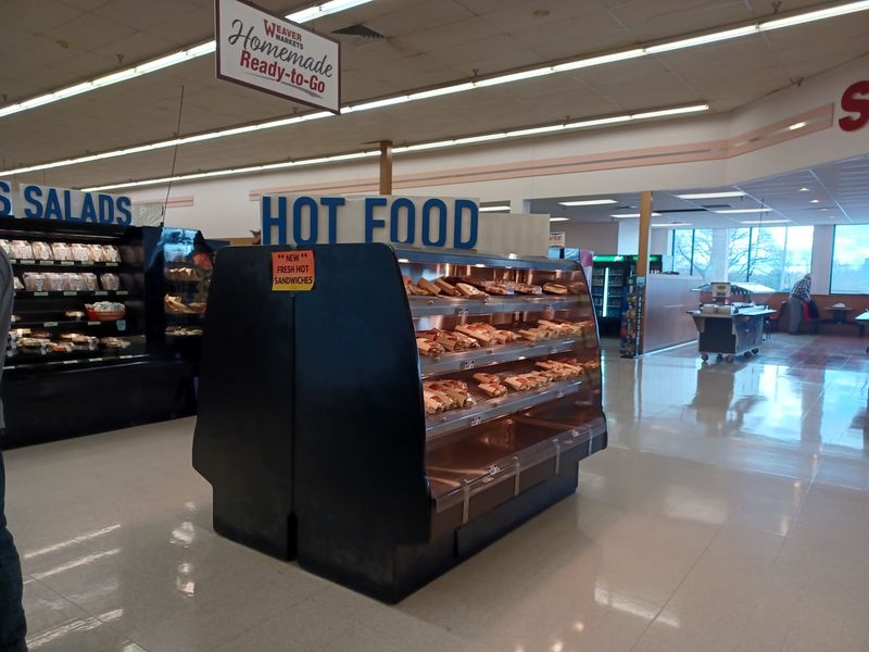 Grab a Hot Meal Without Leaving the Grocery Store