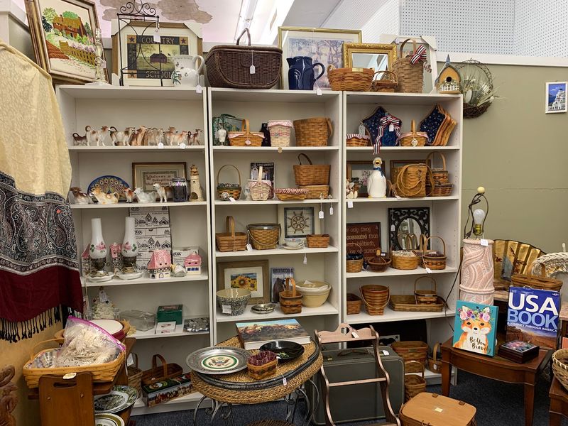 Handbag Lovers, Head Straight Downstairs
