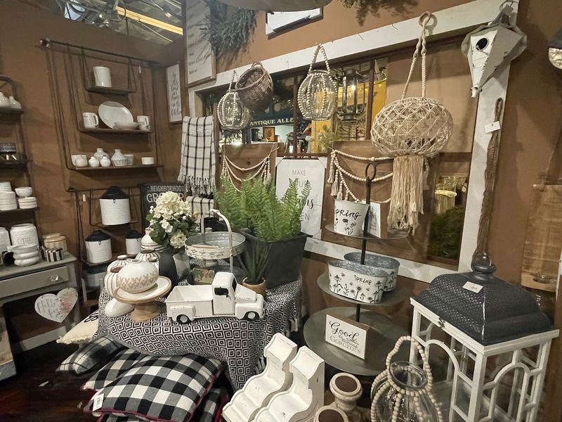 Handmade Crafts Give Every Corner A Personal Touch Handmade Crafts Give Every Corner A Personal Touch