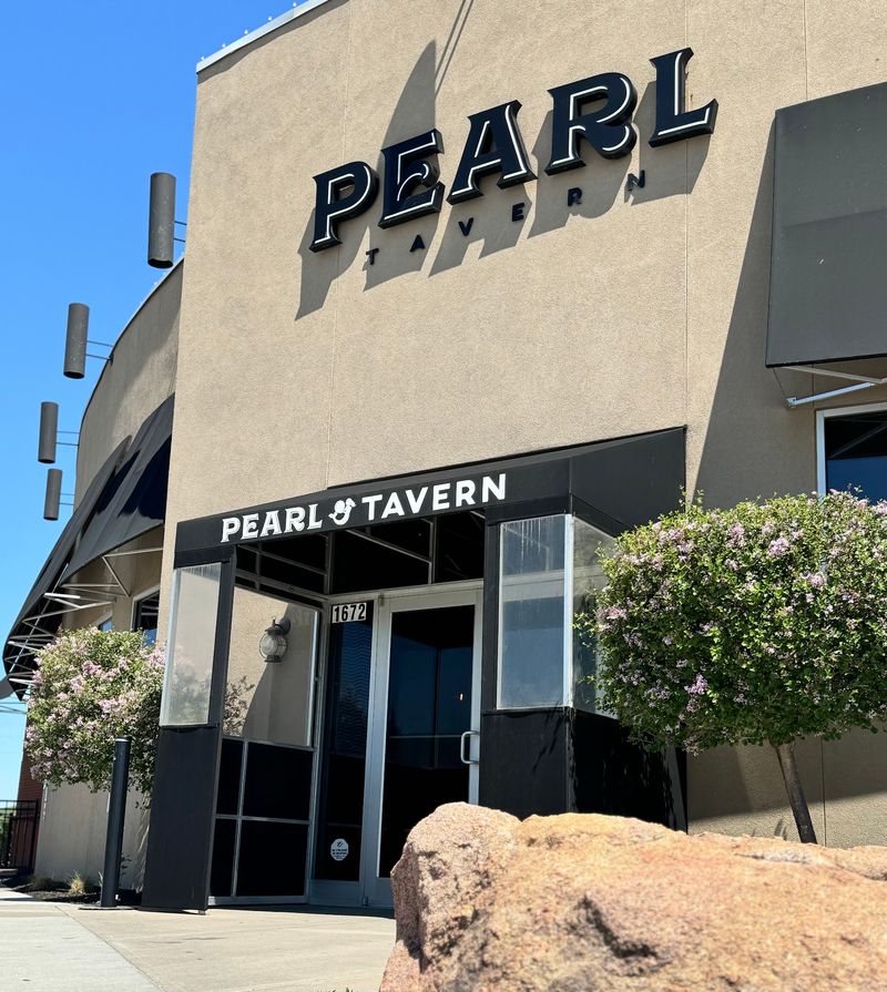 Happy Hour Turns An Afternoon Into A Shellfish Event
