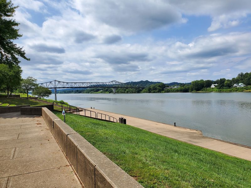Harris Riverfront Park
