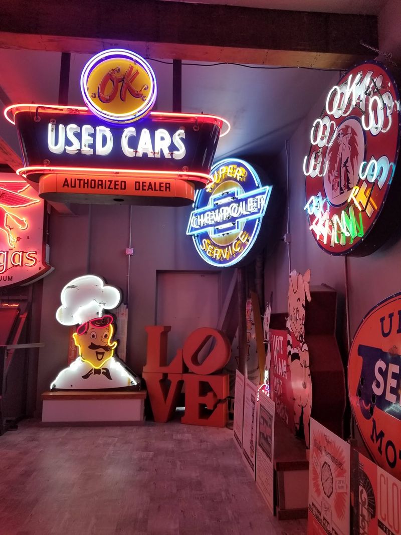 Head Upstairs For A Main Street Straight Out Of American Graffiti