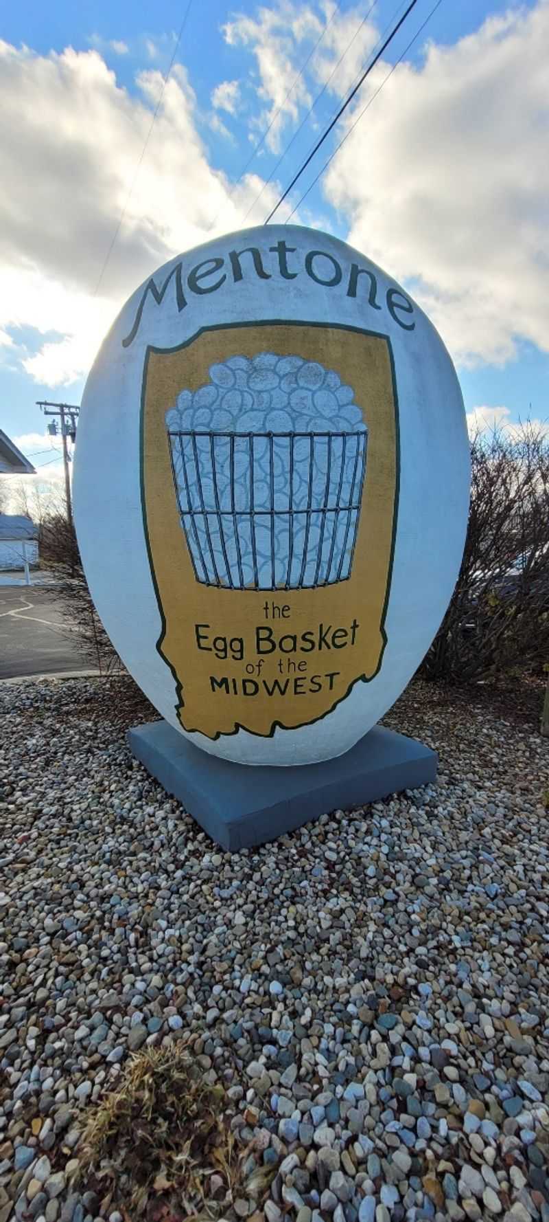 Heavier Beats Longer in This Friendly Egg Feud