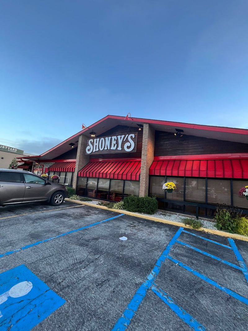 Hours, Parking, And An Easy Interstate Stop