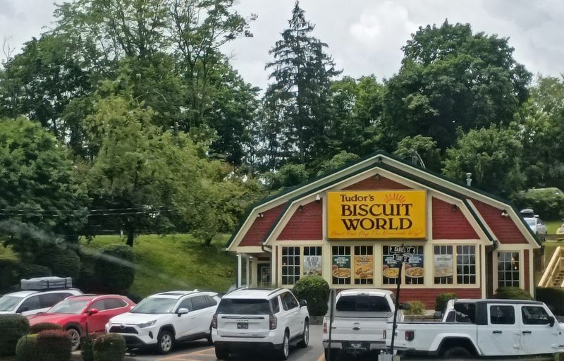 Hours, Parking, and Drive-Thru Know-How Hours, Parking, and Drive-Thru Know-How