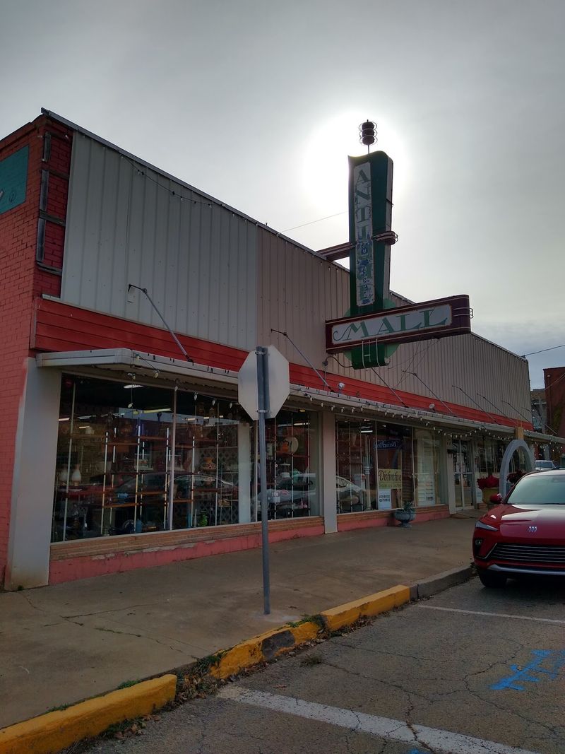 Hours, Parking, and a Restroom Heads-Up