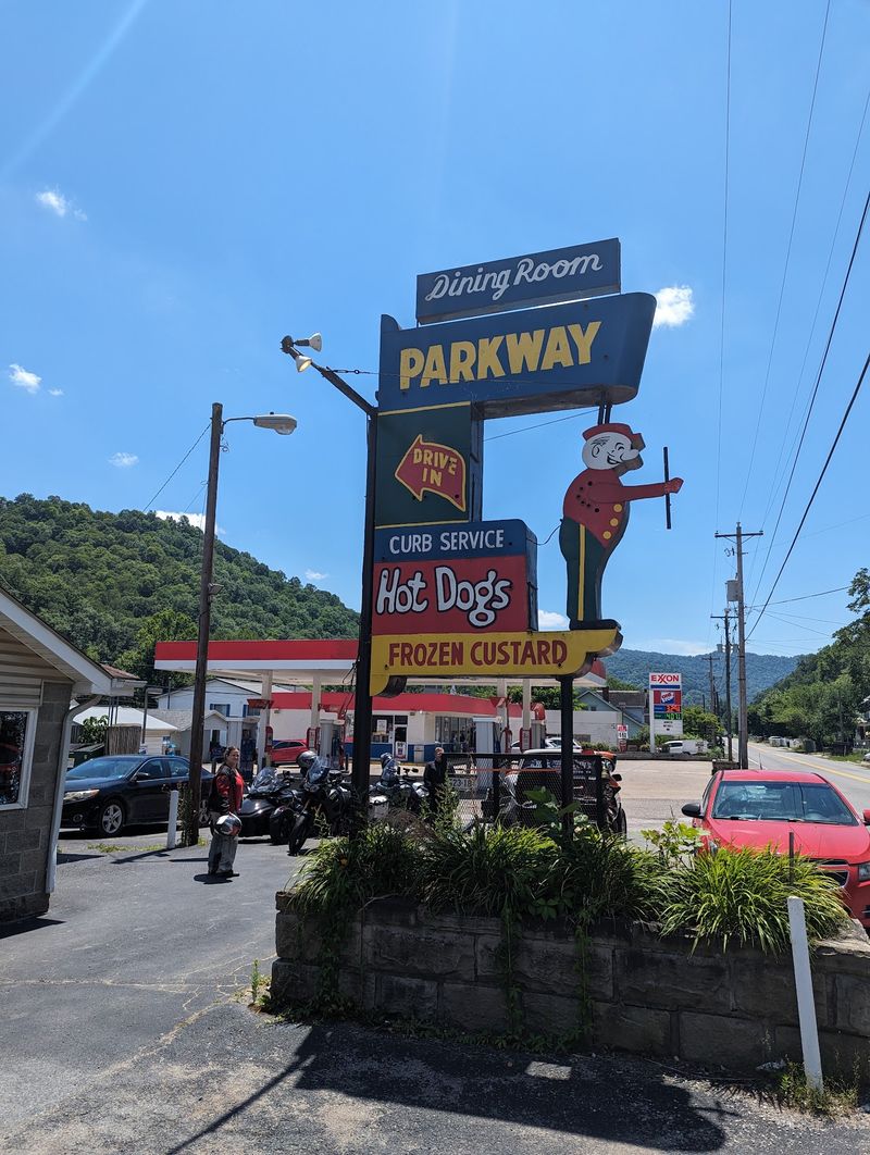 Hours, Prices, and Finding 401 Justice Avenue Hours, Prices, and Finding 401 Justice Avenue