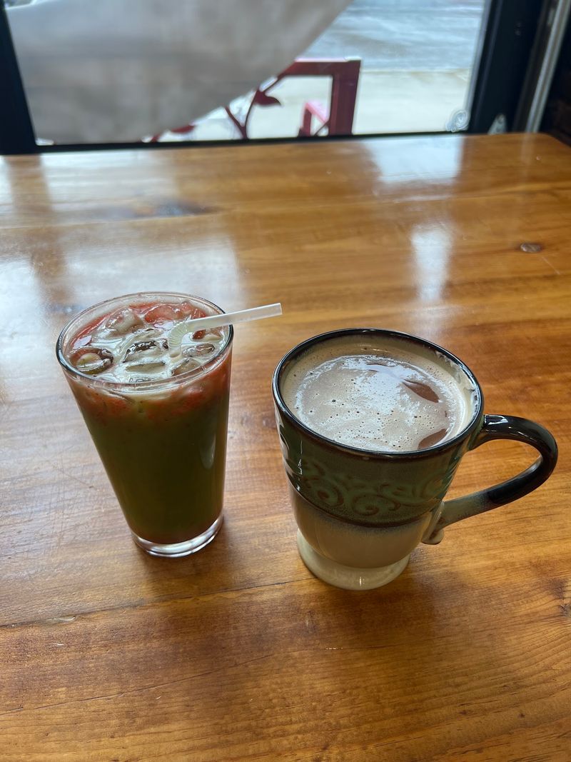 House-Made Syrups Make The Coffee Order Worth Lingering Over House-Made Syrups Make The Coffee Order Worth Lingering Over