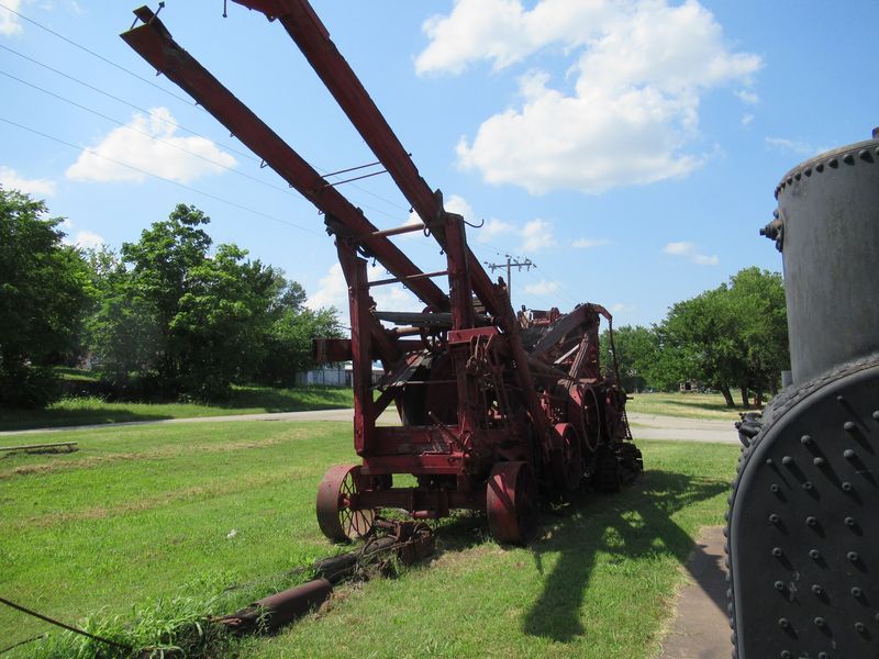 Iron Giants on the Museum Grounds