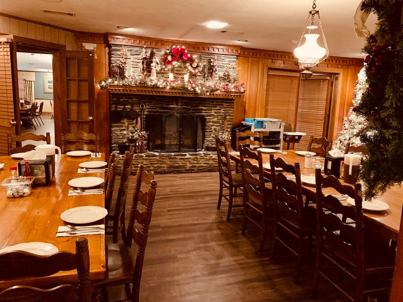 Jams, Crafts, and a Cozy Country Store